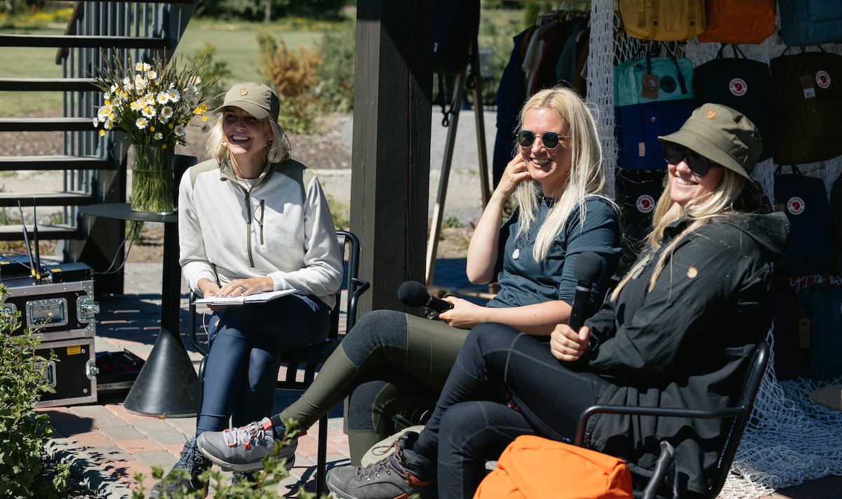 Naiste matkateemaline vestlusring. Heleri Hanko (paremal), Karmen Korjus (keskel).