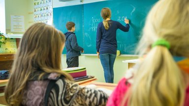 ОТЧЕТ | Средняя зарплата учителей растет быстрее, чем средняя зарплата по Эстонии. Почему?
