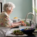 Мытье посуды уменьшает риск инсульта