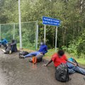 ФОТО и ВИДЕОРЕПОРТАЖ Delfi из Литвы | У мигрантов последние модели iPhone, 1500 долларов наличкой и претензии