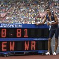 Wayde van Niekerk võttis Ostravas Michael Johnsonilt maailmarekordi