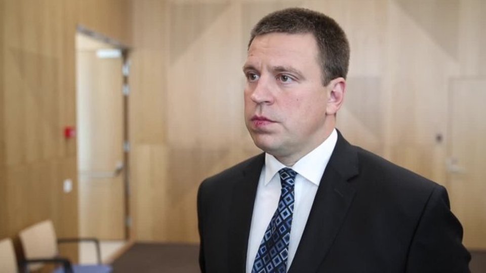 DELFI VIDEO | Peaminister Ratas: Eesti riik töötab 24 tundi ööpäevas, 7  päeva nädalas, et see ID-kaardi turvarisk võimalikult kiiresti likvideerida  - Delfi