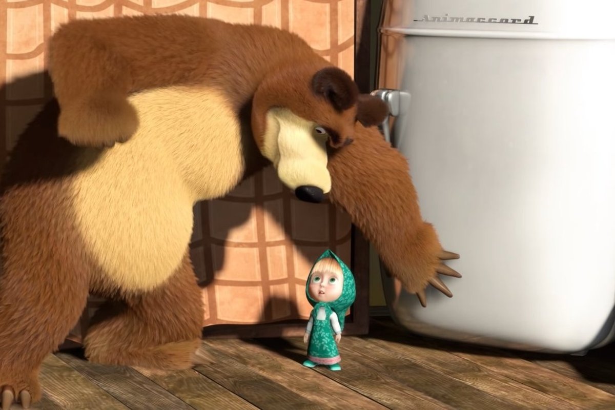 Маша и медведь 2020 год. Маша и медведь 2008. Маша и медведь медведь. Маша и медведь холодильник.