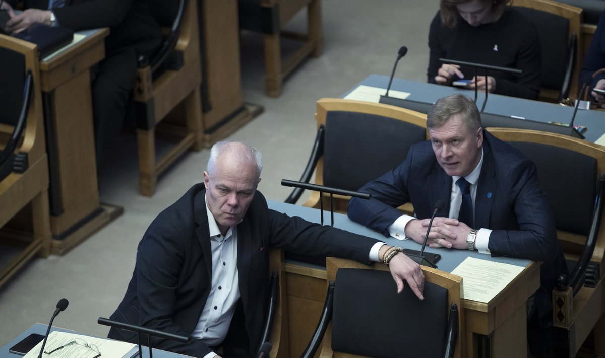 "Koalitsioonis olles eelnõu sobis, ent nüüd leidsid nad malaka, millega praegusele valitsusele virutada," nendib Toomas Kivimägi.