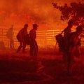 Californias lahvatas aastakümnete suurima põua tõttu „plahvatuslik“ tulekahju, osariik kuulutas välja hädaolukorra