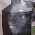 Grillimeister Erlis Schönberg: Kuidas Stovemani suitsuahjus hõrk roog valmistada