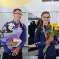 DELFI FOTOD | Medalivõitjad Bruus ja Morozov võeti Tallinna lennujaamas pidulikult vastu