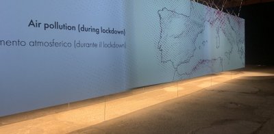 Kataloonia sattelliitprojekt Aire/Aria/Air ("Õhk") visualiseeris Euroopa suurlinnade õhukvaliteeti lockdowni ajal ja selle järgselt ning tõstatas küsimuse, kas tuleviku arhitektuuril võiks olla roll puhtama elukeskkonna kujundamisel?