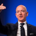 PÕHJALIK TAGASIVAADE | Amazoni juhi kohalt lahkuva Jeff Bezose teekond isa poolt hüljatud lapsest multimiljardäriks