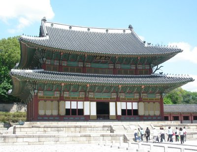 Changdeokgungi palee.