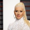 KUUM KLÕPS | Christina Aguilera satiinist kleit ei jäta fantaasiale just kuigi palju ruumi