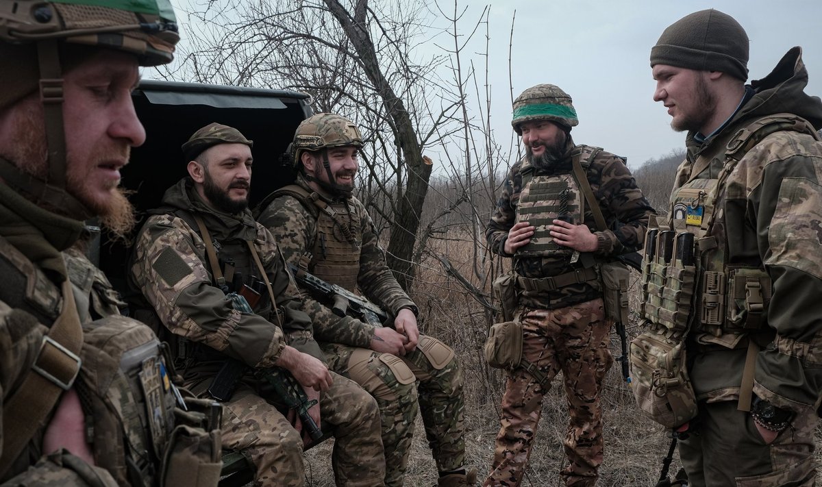 Украинские военные под Бахмутом