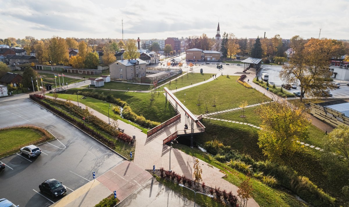 Valga-Valka keskväljak