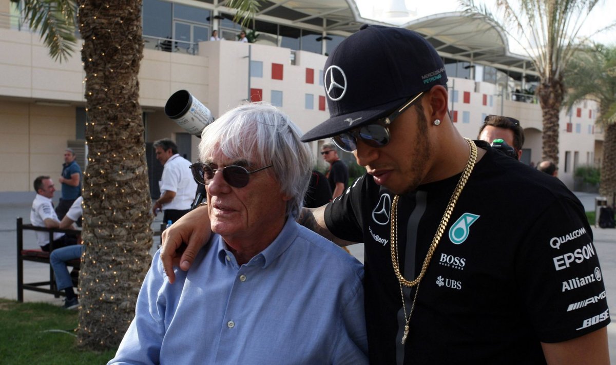 Bernie Ecclestone ja Lewis Hamilton