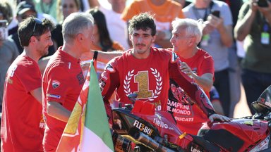 VIDEO | MotoGP maailmameistriks kroonitud Francesco Bagnaia lõpetas itaallaste pika ootuse
