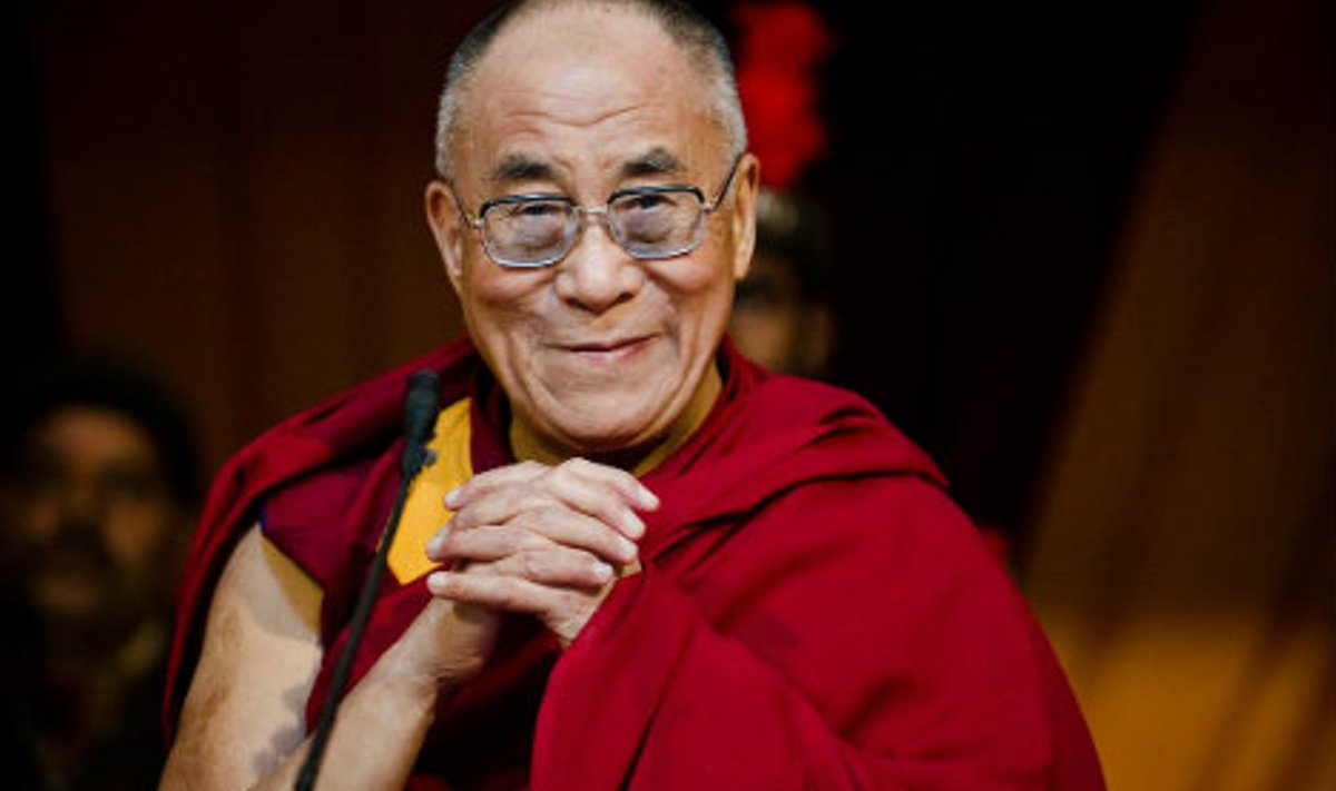Tema Pühaduse dalai-laama Riias antavad õpetused keskenduvad budismi kahele peamisele tugisambale – kõikehõlmavale tarkusele ja kaastundele kõigi tajuvate olendite suhtes.