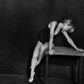 Puhas, puutumata ilu: avaldati staaridest kubiseva 2017. aasta Pirelli kalendri fotod