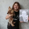 Девочка из Украины рисует портреты за деньги: первая работа — подарок президенту Эстонии