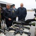 ФОТО | Президенты Эстонии и Финляндии посетили военный городок в Тапа 