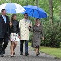 FOTOD | Vilets ilm ei seganud: president pidas Kadrioru roosiaias taasiseseisvumise aastapäeva vastuvõttu