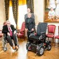 Savisaarele kingitud kallis ratastool prokuratuurile muret ei tee