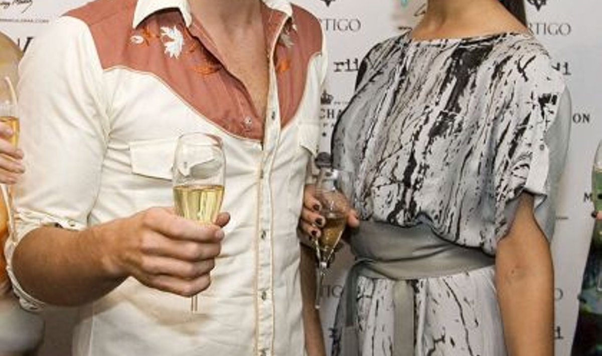 Martin Saar, Mirjam Väljaots