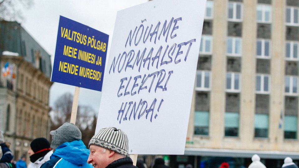 VIDEO, FOTOD ja BLOGI | Helme EKRE meeleavaldusel: elektri on kalliks  teinud Kallas ja von der Leyen, mitte Putin - Delfi