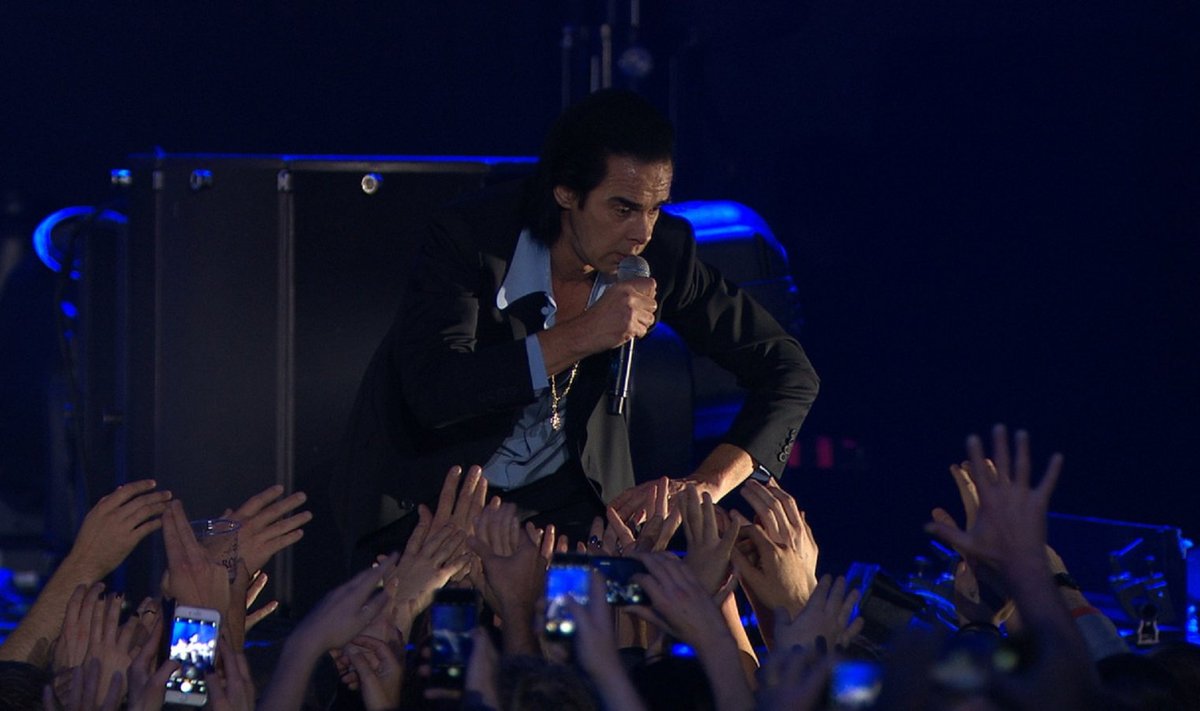 "Distant Sky - Nick Cave & The Bad Seeds Live"