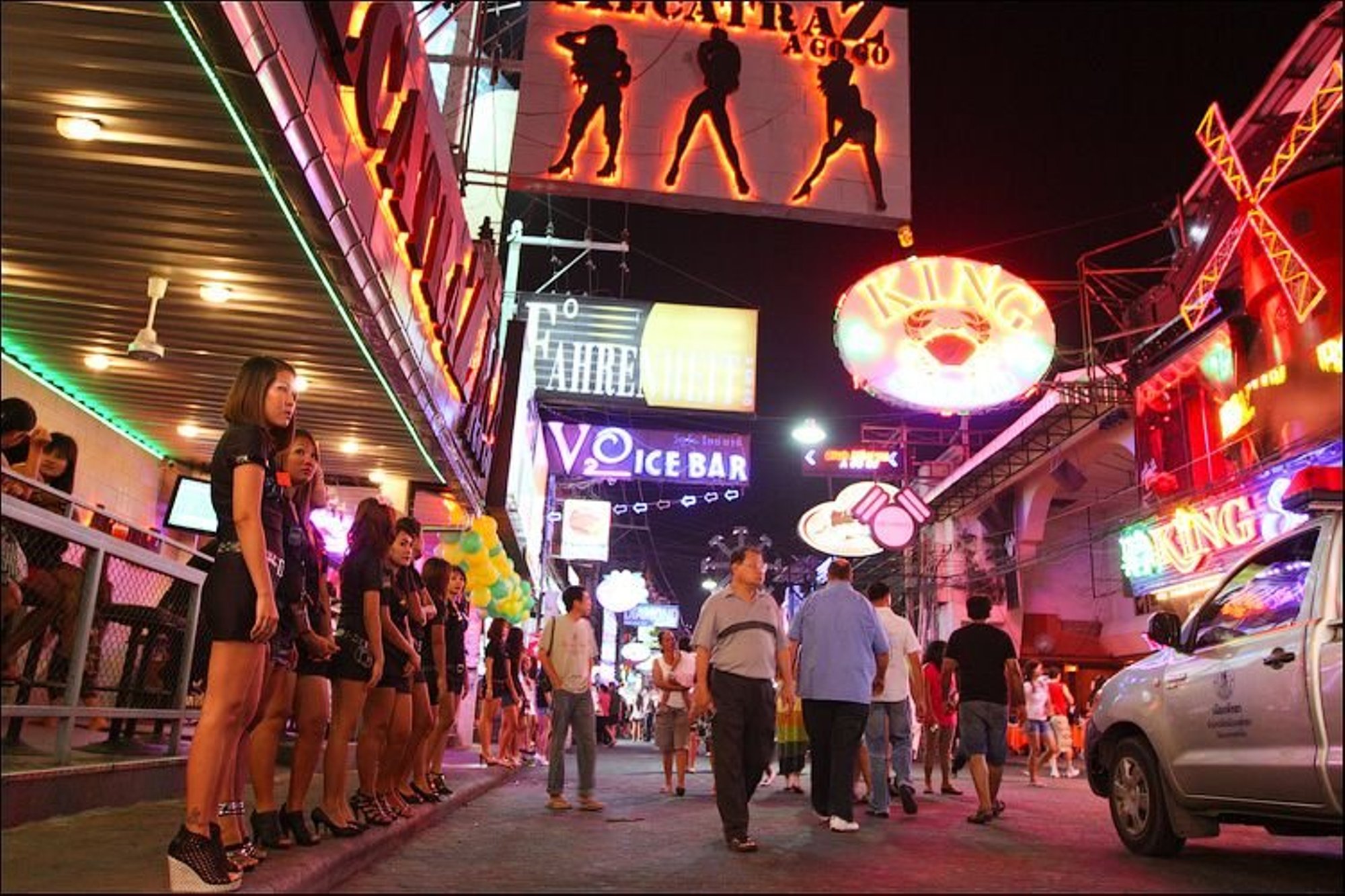 Таиланд Волкинг стрит. Таиланд Паттайя Walking Street. Улица Уокинг-стрит (Паттайя). Таиланд Паттайя улица красных фонарей.