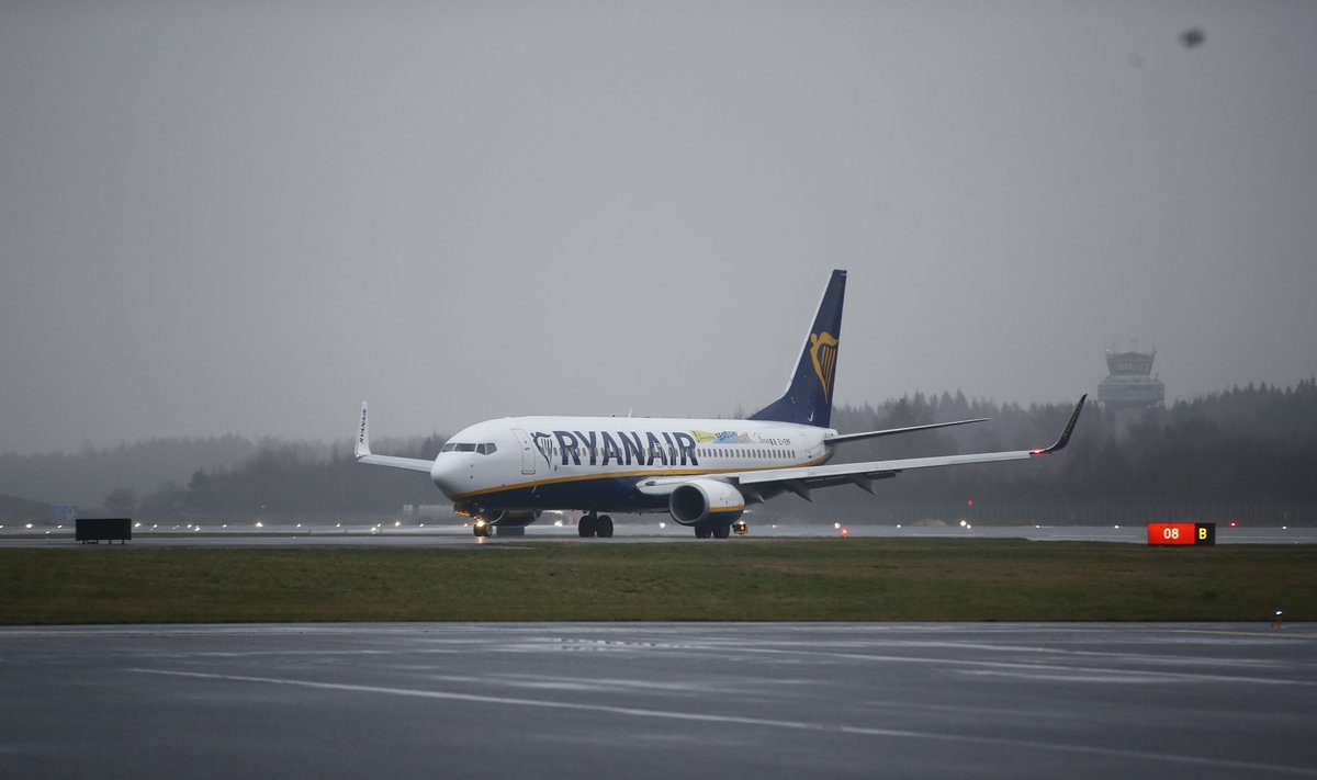 Lennuk maandus Tallinnas esmaspäeva hommikul. 