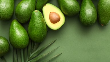 Как сделать авокадо спелым и мягким всего за 10 минут — попробуйте этот трюк