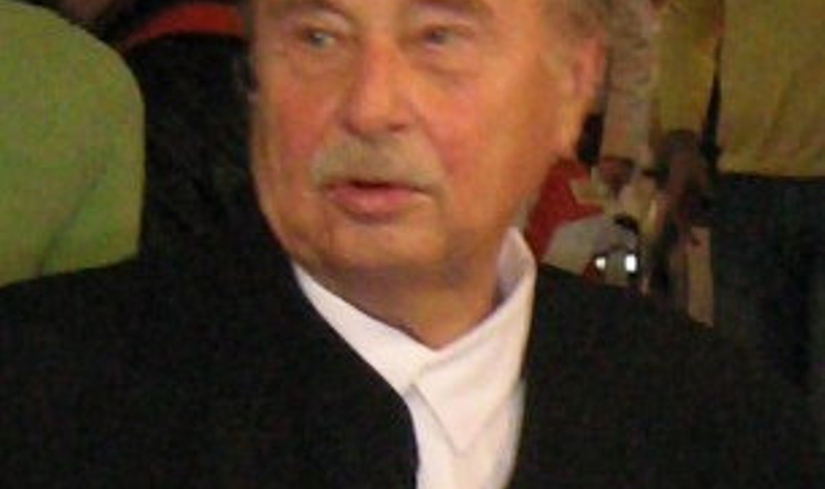 Milorad Pavić (15.10.1929–30.11.2009). 