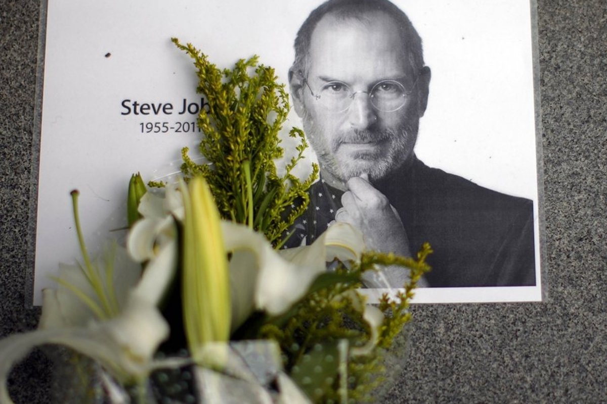 Стив джобс рак. Steve jobs Death. Steve jobs последние фото. Смерть Стива Джобса.
