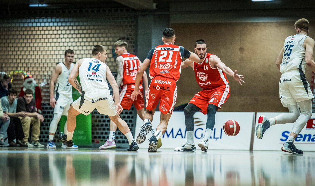 BK Liepaja vs Avis Utilitas Rapla (punases).