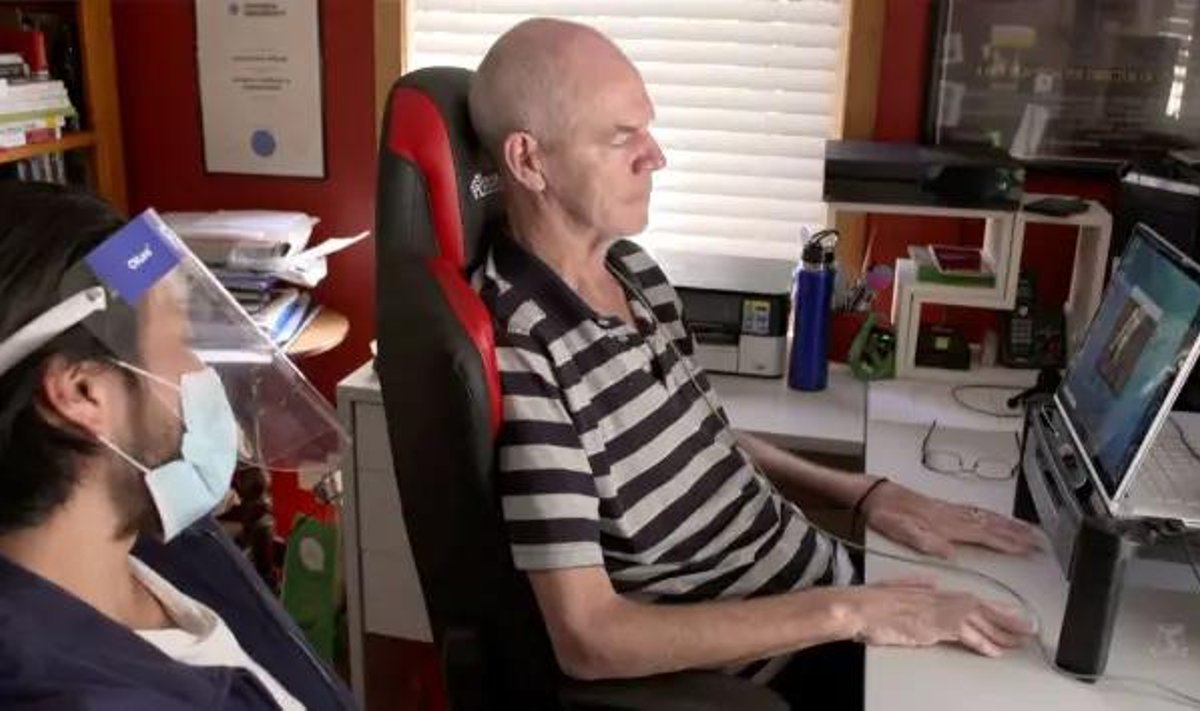 Philip O'Keefe, kes osales kliinilistes katsetes, kirjutas uut tehnoloogiat kasutades Twitterisse oma esimese säutsu