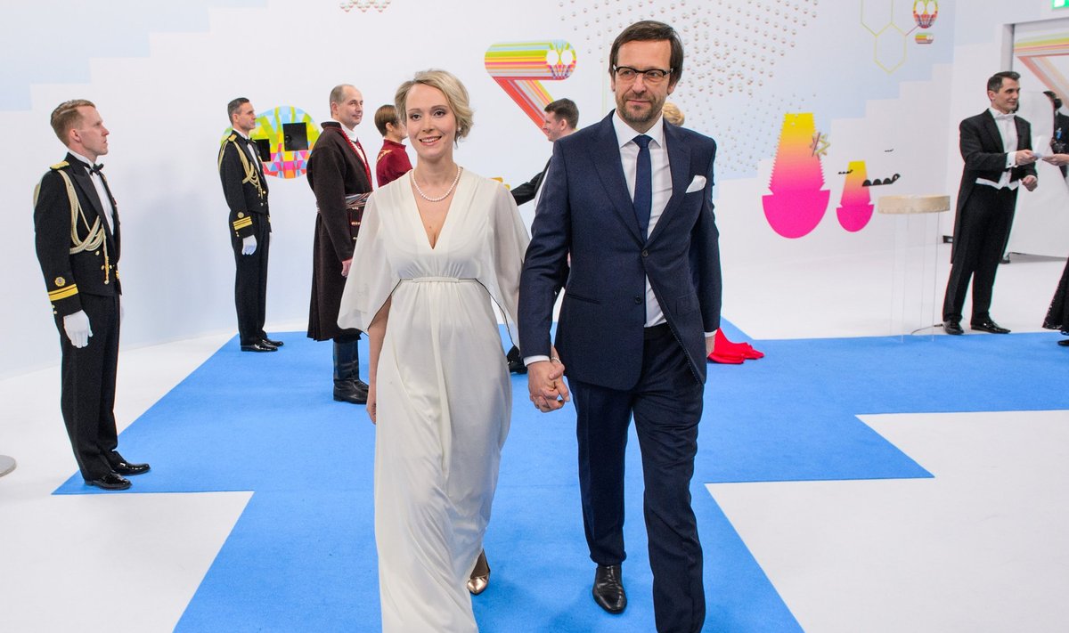 TOETUS KADRIORU LOSSI TASEMEL Mari-Liisil ja Ivol on hea meel, et ka Kersti Kaljulaid osaleb kampaanias #meieajakangelane.