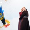 PÄEVA KLÕPS | Vastuvõtu kõige armsam hetk? Kersti Kaljulaid ja Georgi Rene Maksimovski kinkisid Eestile kallistuse!