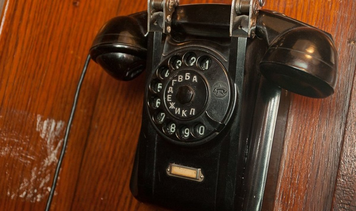 Telefon Tallinnas, kurikuulsas Pagari tänava majas.