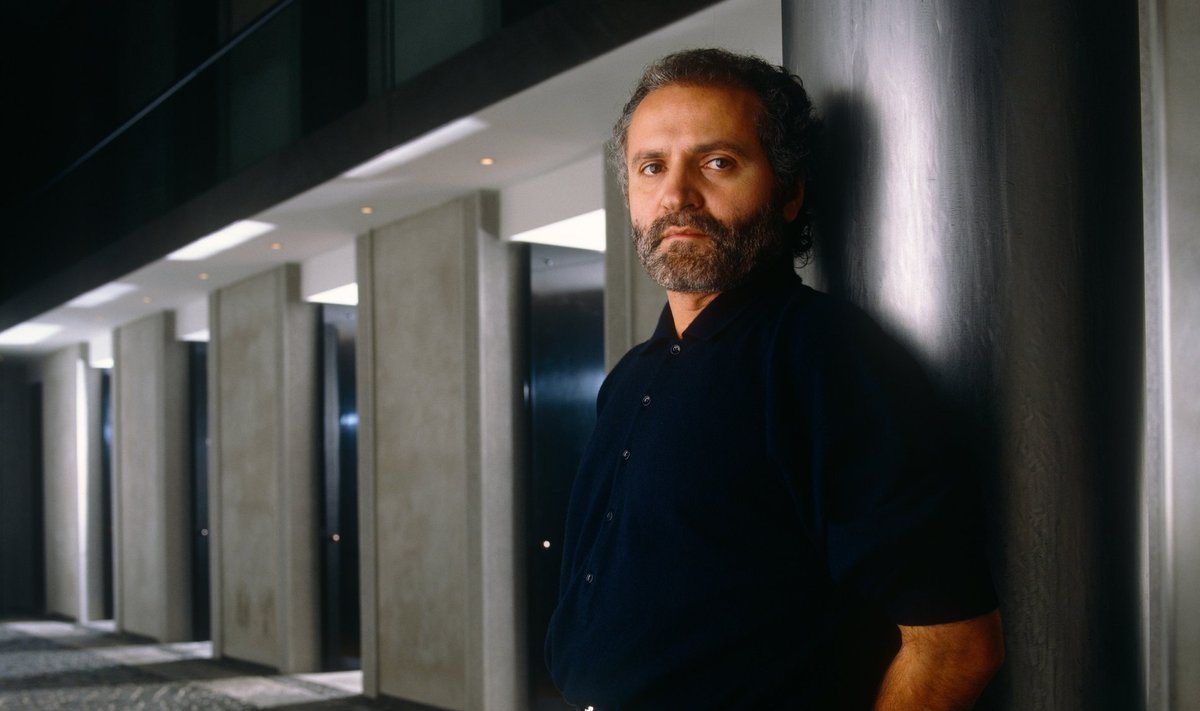 MOEIMPEERIUMI RAJAJA Gianni Versace oma Milano moemajas.