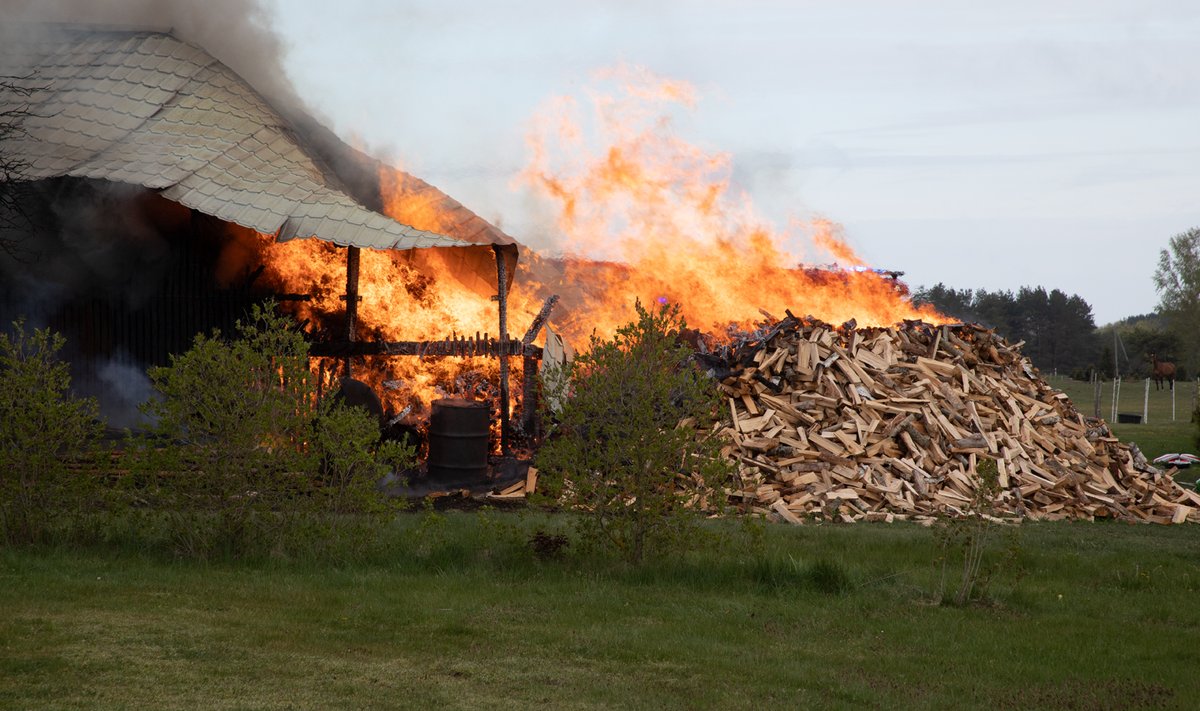 Tulekahju Saaremaal, Ansekülas