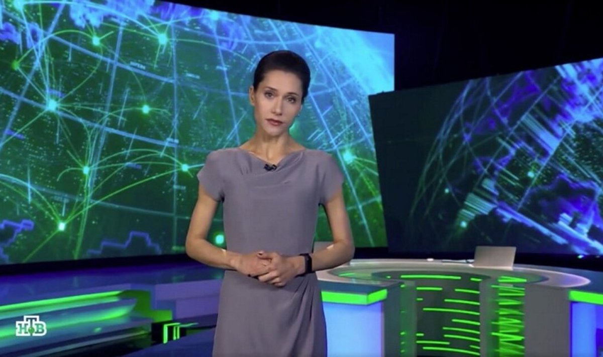 Lahkunud ajakirjanikest tuntuim on NTV uudisteankur Lilija Gildejeva.