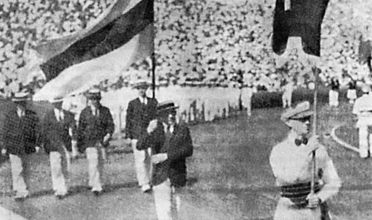 Los Angelese olümpiamängude avatseremoonial kandis Eesti lippu maadleja Osvald Käpp.