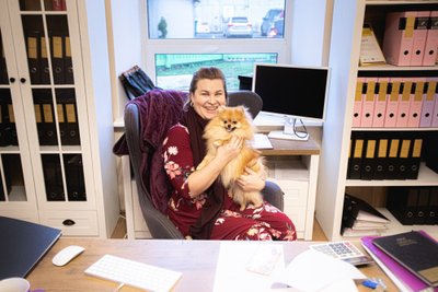 Rebecca Liisi elu on koertest läbi põimunud.