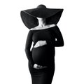 Inspireeru! 6 ebaklassikalist näidet raseduspiltidest, kui lendlevad kleidid ja lipsukesed pole sinu teema