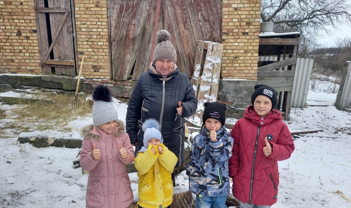 Üks Ida-Ukraina peredest, kes said talve hõlpsamaks üleelamiseks toetust Eesti Pagulasabilt.