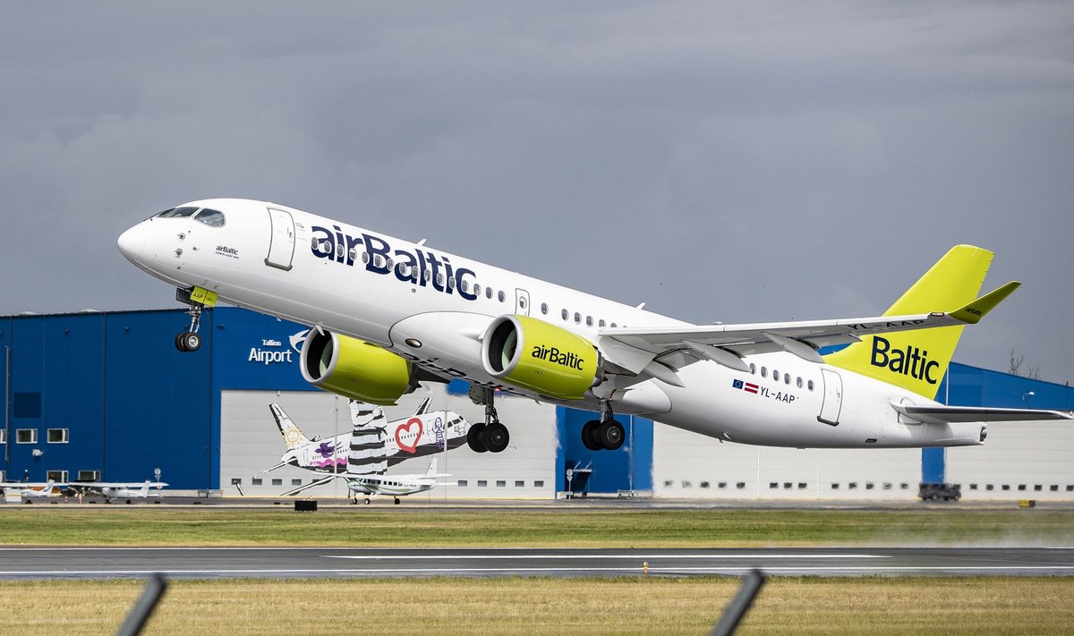 Lennufirma airBaltic lennuk