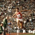 Suri kergejõustikumaailma suurkuju, kolmekordne olümpiavõitja Viktor Sanejev. Jaak Uudmäe: ta oli minu suur eeskuju
