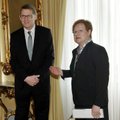 Tarja Halonen kritiseerib uues raamatus oma presidendiaja peaministreid