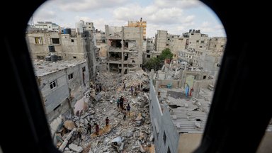 Израильские военные наносят удары по сектору Газа в ответ на ракетные обстрелы со стороны джихадистов 