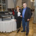 FOTOD: Mustpeade Maja sai uue klaveri, millest Eesti muusikud ammu unistanud